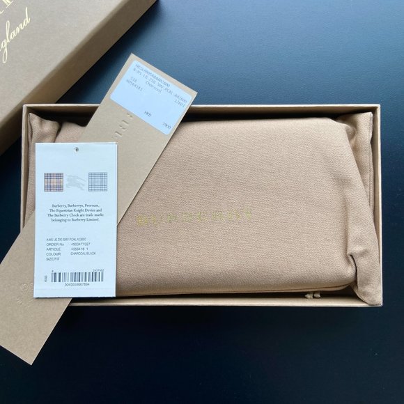 Burberry Men's Zip London Check Long Wallet - Picture 9 of 11